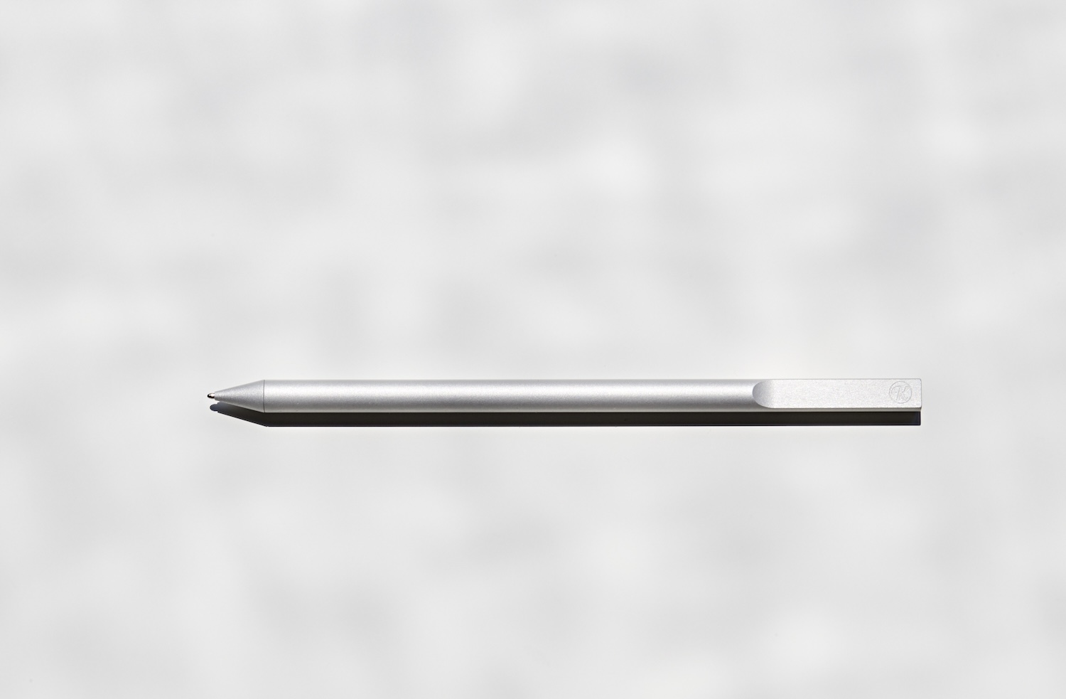 Pencil Silber · Silhouette